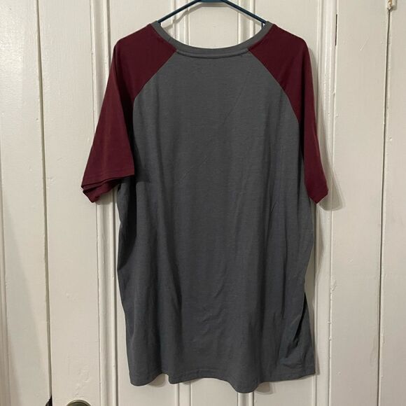 Harry Potter Gryffindor shirt  - Picture 4 of 5